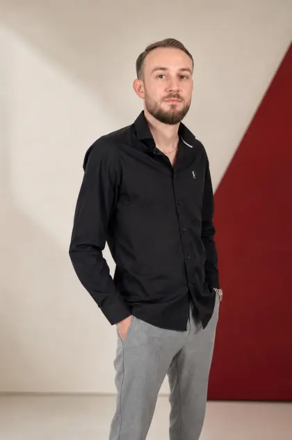 Portrait d'Alexandre Teissedre, artisan AT Net Extérieur dans l'Aisne